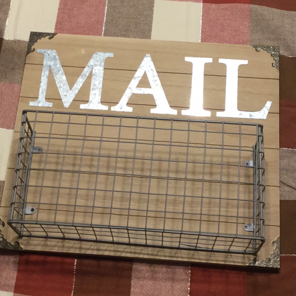 Mail basket - Picture 2 of 3